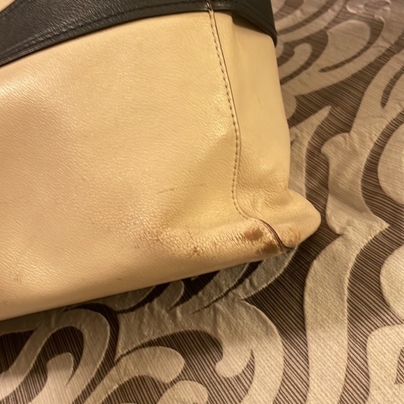 Kate Spade Quinn Villabella Cream and Navy Handbag - Picture 8 of 9